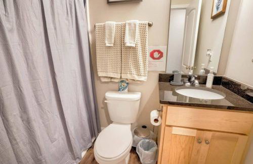 6 Bedrooms Sleeps 16 Great Area - Photo 22