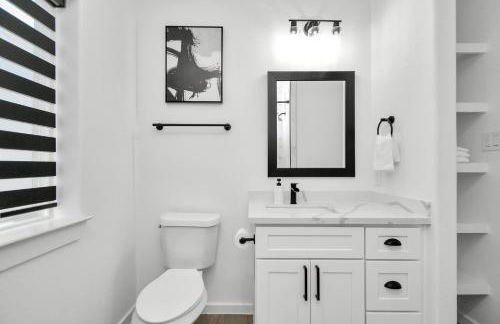 NEW! Grand Luxé Retreat - Modern Luxury - Free Parking - Near Med Center & NRG - Foto 17