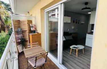 Studio terrasse et parking privé - Foto 7