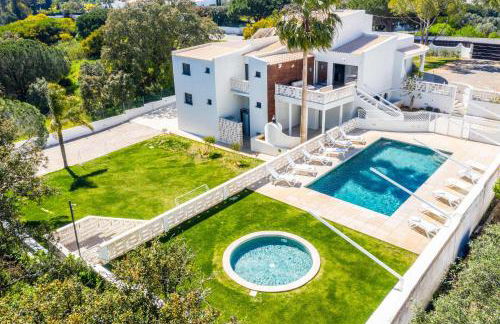 Villa Horizon Grande - Stunning Luxury villa great location sleeps 16 - Foto 1