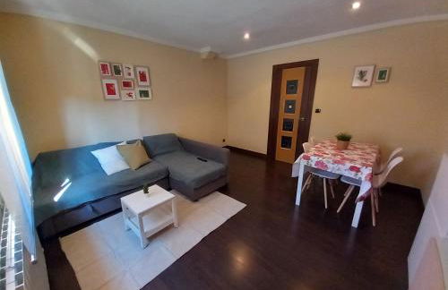 Piso entero llodio a 17km de BILBAO tren y bus - Foto 1