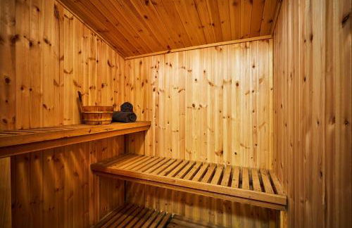 The Old Stables - Hot Tub, Sauna and Cinema - Photo 11