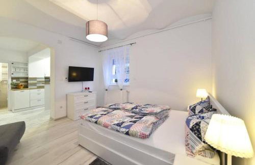 Petit Main Square - Photo 4