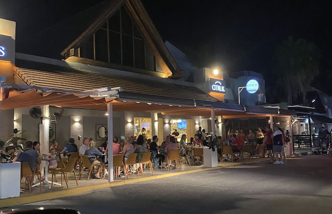 2 Minute Walk to Beach 1bdrm Condo with Pool - Foto 40