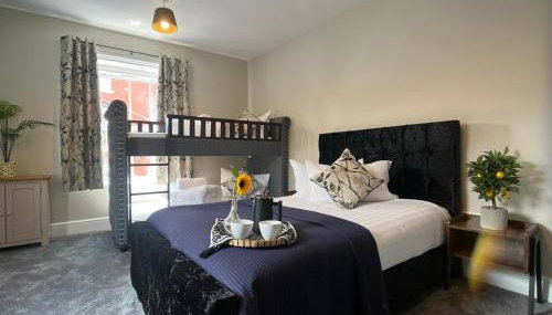 Llangollen High Street - 4 bedrooms - Sleeps 12 - Foto 5