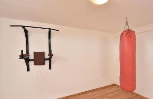 Lovely Home In Rumin With Kitchen - Foto 26