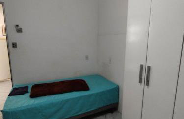 Seu Apto Centro 7 Excelente Local 5 Camas Até 6 Pessoas 2Q Ar Cond Geladeira Fogao TV Bem Simples Econômico - Foto 25