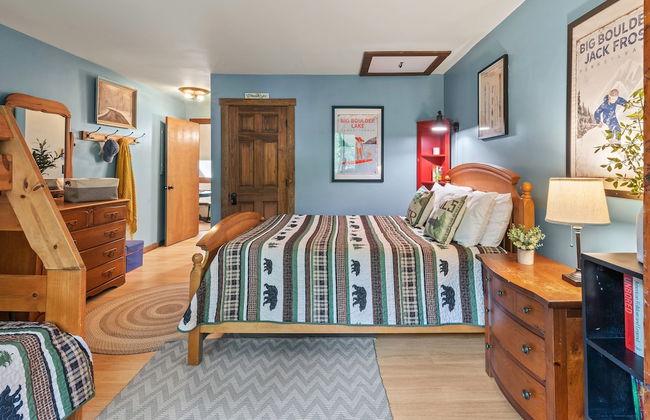 Boulder Pointe by Avantstay Deck Forest Views Boulder Lake Club Passes - Foto 30