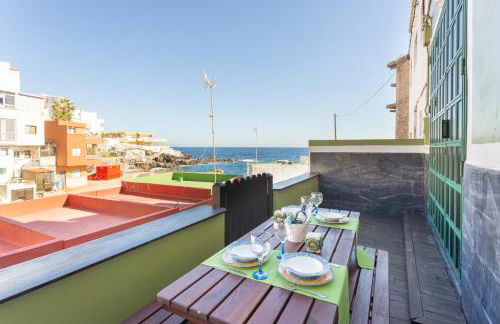 Home2Book Charming Sea Front House - Foto 27