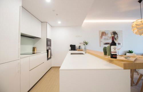 Sea View Apartment Near The Beach - Photo 13