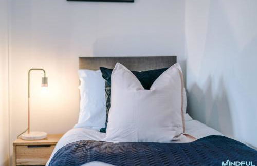 5BR House, Sleeps 10 guests - Free Parking - Business & Contractor Stays - Foto 25