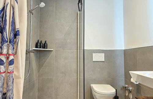 HOMEBASE am Schloss - Perfekt für Gruppen - 4 Apartments - 1 Haus - Foto 12