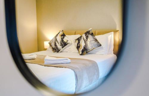 Oxford House by YourStays - Cosy Home in the Suburb of May Bank - Foto 46