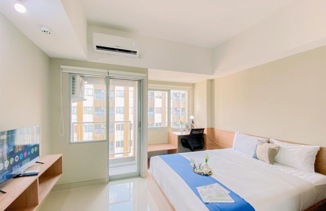 Cozy Living Studio at LRT City Jatibening Apartment - Foto 1