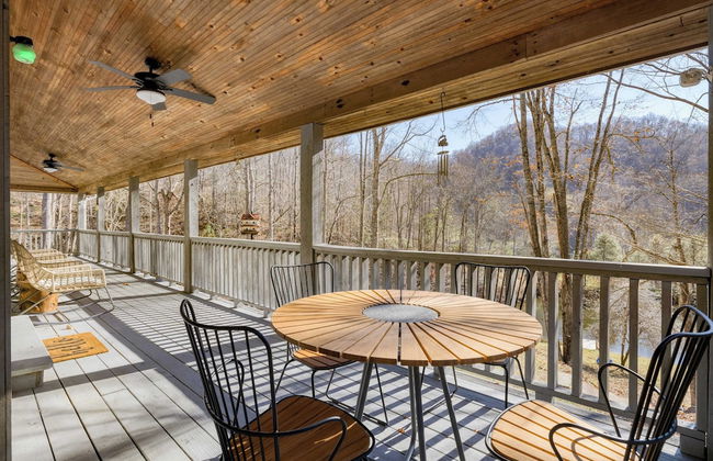 Main+guest House, Private Pond, Views, Large Yard 20mins to Heart of Asheville - Foto 37