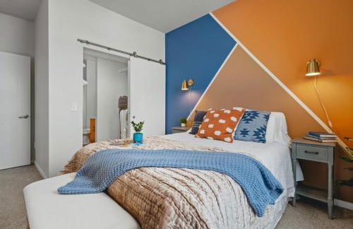 NEW Great Escape 404 2BR Condo Near Downtown and Bay - Photo 12