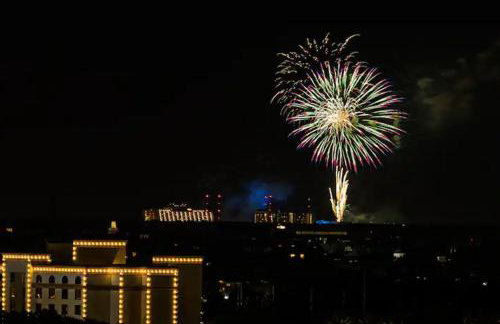 Lion King-themed condo near Disney, Sea World, Universal and OCCC with pool, spa, restaurants, shuttle, private balcony, and the BEST view of fireworks shows - Foto 5