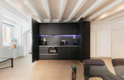 Comfort & Charm in the Center - Foto 19