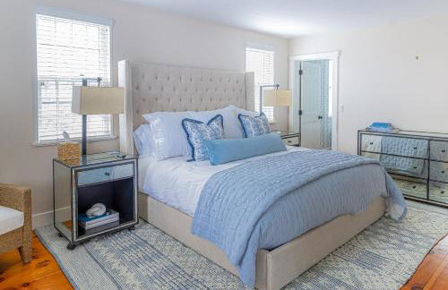 Close to Dtwn Nantucket! Group Getaway with Patio - Foto 36