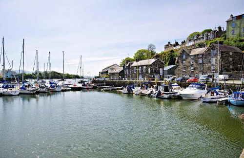 Harbour & Mountain Views, Porthmadog House, Sleeps 9, 4 Bedrooms, Two and Half Bathrooms - Photo 77