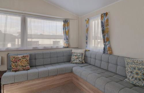 Tri-Star House - Photo 6