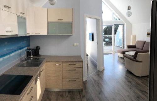 Amber Cliff - Foto 6