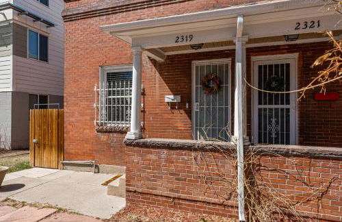 HOT TUB Firepit Pool Table Patio Cozy Downtown Denver - Foto 18