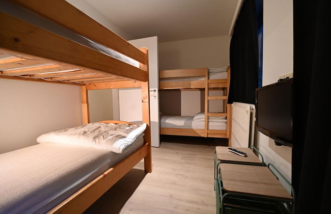 Lovely Holiday Home in Marche-en-Famenne with Hot Tub - Photo 10