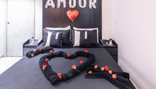 Amour - House with Private Jacuzzi - Photo 3