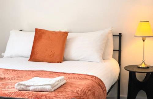 Entire 5 Bed New Home - Southampton Centre - 4BDRM - Foto 17