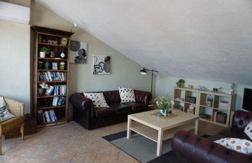 Eagles Nest - Massive townhouse with Pool with outstanding views - Photo 9