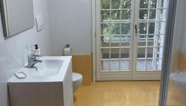 Assago Forum Metro M2 per Navigli Milano centro - Foto 4, towels, Shower