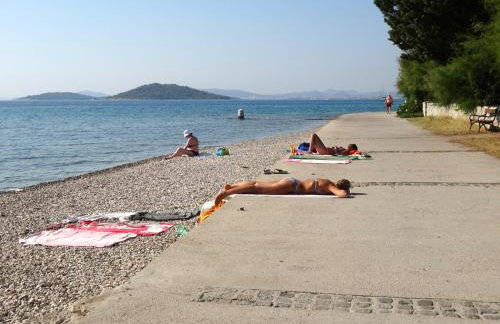 D HOUSE authentic Zlarin house, relaxing courtyard and terrace - Photo 26