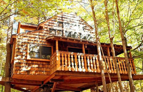 Tree House Rental Ideal for a Unique Getaway near Lake Sunapee in New Hampshire - Foto 29