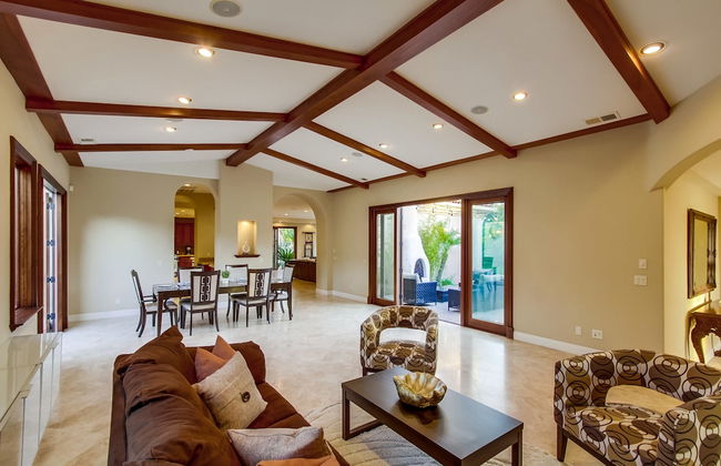 Tropical 5BR La Jolla Retreat by NamaStay - Foto 24