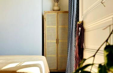 Paris rooftop retreat with sunny balcony - Foto 14