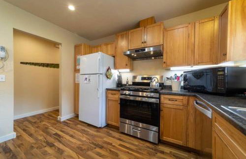 Elk Meadow Cabins 19A Johnny Redwood Suite - Photo 15