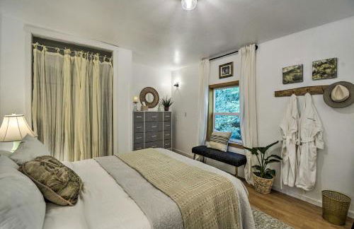 100-Year-Old Farmhouse with Hot Tub on 5 Acres! - Foto 21