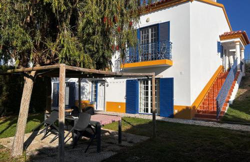 Charmoso Apartamento T2 em Foros de Salvaterra - Foto 1