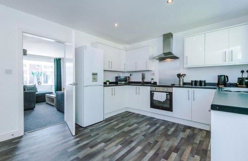 4 BDR House By Eason Stays Short Lets St Helens - Foto 13