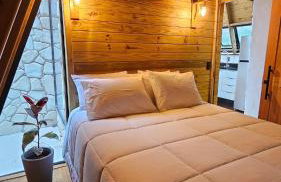 YESHUA - Cabana de Luxo com Hidro, Lago Natural e Adega - Foto 13