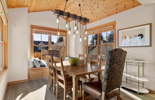 New Build Walk to Sisters Arcade Peloton Fire Pit - Foto 17