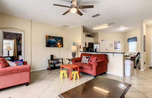 H504E Single Level POOL Home Themed Room by Disney - Foto 13