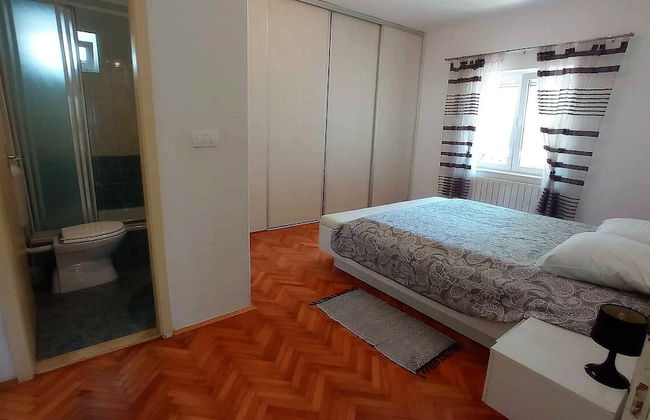 Coastal Apartment - Sleeps 6, Balcony & Parking - Foto 8