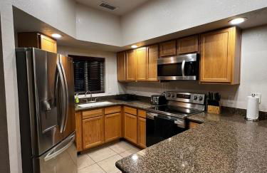 Canyon Plaza Premier Studios and Apts-South Rim - Foto 15