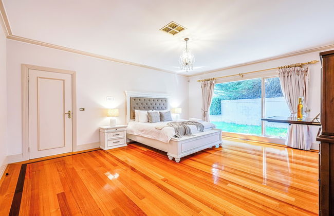 StayAU Expansive 7BR Villa Warrandyte - Foto 22