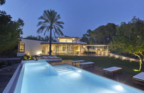 Modern 5 Bedroom Villa in Ibiza Haven, 1239 - Foto 1