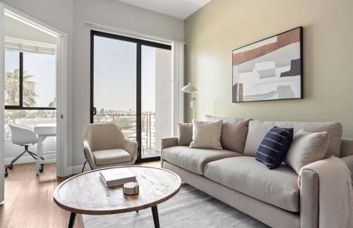 North Hollywood 1BR w Gym Pool Roof nr Metro LAX-853 - Foto 2