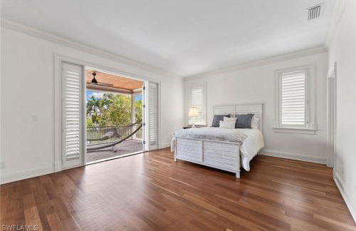 Naples Beach Port Royal Luxury Coastal Mansion Villa with Guesthouse & Pool & Hot Tub - Foto 75