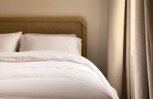 Elegant 4-Bed Townhouse Private Garden Parking - Foto 29